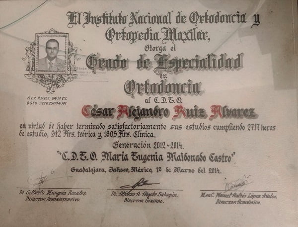 Dr. Cesar Alejandro Ruiz Los Algodones Mexico Certificate