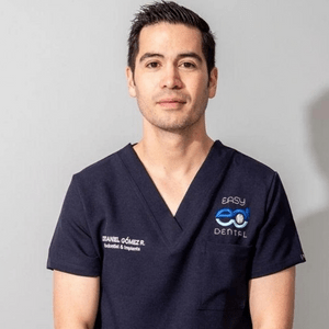 DR. Daniel Gomez -PERIODONTIST/IMPLANTS